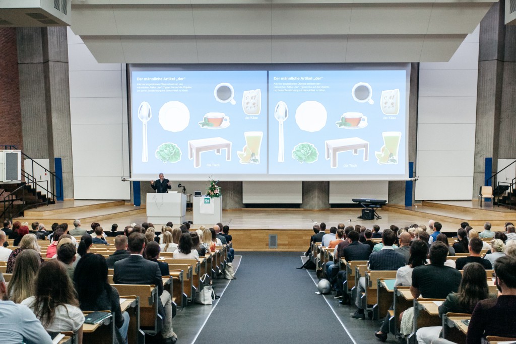 Vortrag Semestereröffnung 2015, FOM © Foto: Viktor Strasse